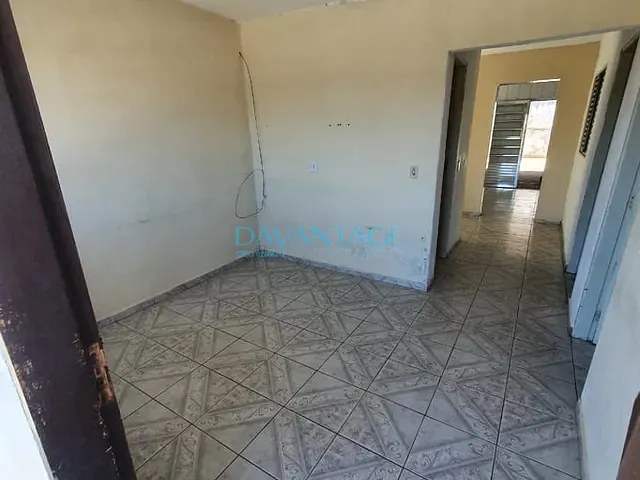 Sobrado com 250m² 3 quartos e 2 banheiros, à venda, no bairro Jardim Nova Esperança em Francisco Morato