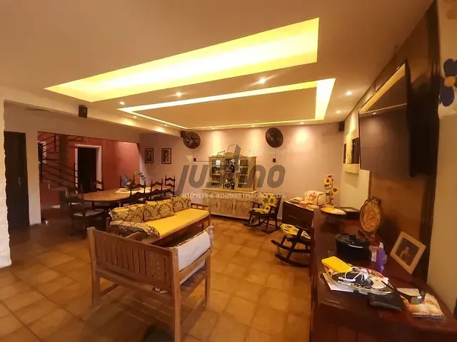 Sobrado com 300m² 5 quartos e 3 banheiros, à venda, no bairro Cibratel I em Itanhaém
