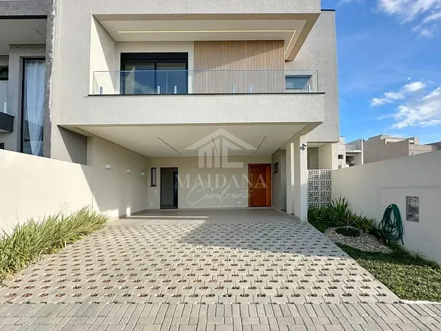 Sobrado com 179m² 3 quartos e 4 banheiros, à venda, no bairro Costeira em São José dos Pinhais