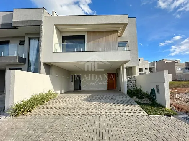 Sobrado com 179m² 3 quartos e 4 banheiros, à venda, no bairro Costeira em São José dos Pinhais
