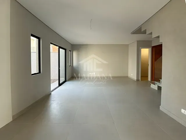 Sobrado com 179m² 3 quartos e 4 banheiros, à venda, no bairro Costeira em São José dos Pinhais