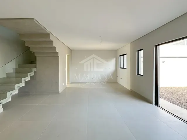 Sobrado com 179m² 3 quartos e 4 banheiros, à venda, no bairro Costeira em São José dos Pinhais