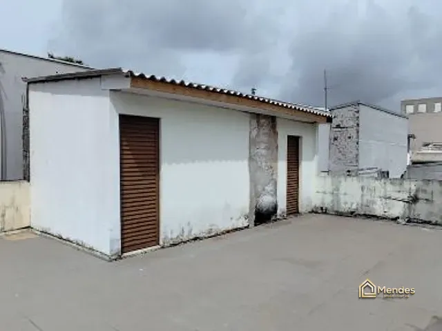 Sobrado com 154m² 4 quartos e 2 banheiros, à venda, no bairro Sítio Cercado em Curitiba