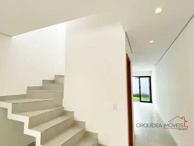 Sobrado com 120m² 3 quartos e 2 banheiros, à venda, no bairro Vila Gumercindo em São Paulo