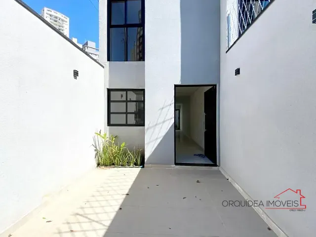 Sobrado com 120m² 3 quartos e 2 banheiros, à venda, no bairro Vila Gumercindo em São Paulo