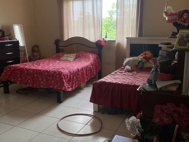Sobrado com 250m² 7 quartos e 5 banheiros, à venda, no bairro Residencial Mombaça I em Pindamonhangaba