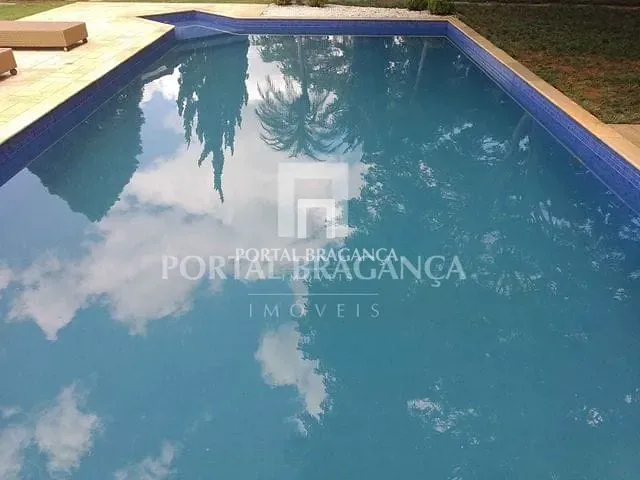 Casa com 2000m² 5 quartos e 6 banheiros, à venda, no bairro Condomínio Residencial Rosário de Fátima em Bragança Paulista