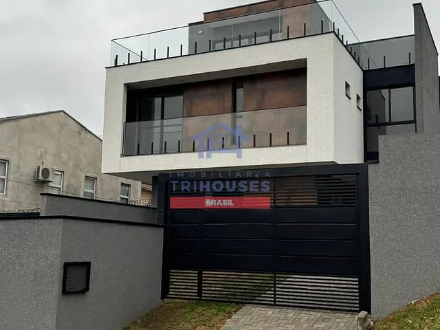 Sobrado com 133m² 3 quartos e 3 banheiros, à venda, no bairro Uberaba em Curitiba