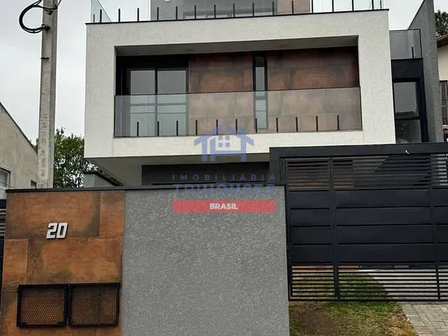 Sobrado com 133m² 3 quartos e 3 banheiros, à venda, no bairro Uberaba em Curitiba