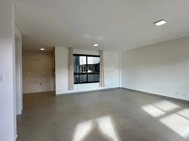 Sobrado com 153m² 3 quartos e 3 banheiros, à venda, no bairro Portão em Curitiba
