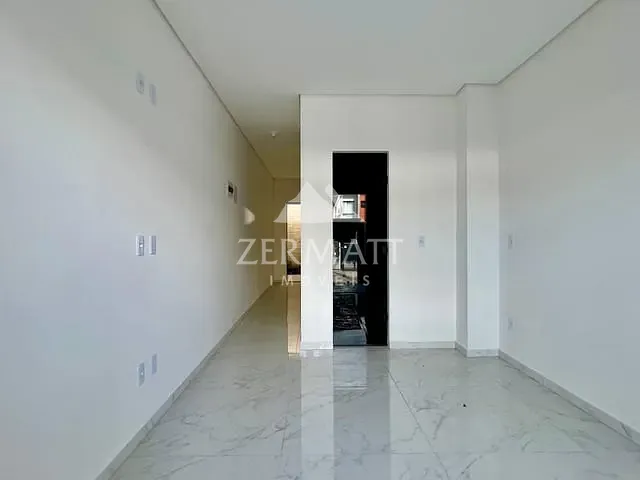 Sobrado 2 quartos e 3 banheiros, para alugar, no bairro Água Verde em Blumenau