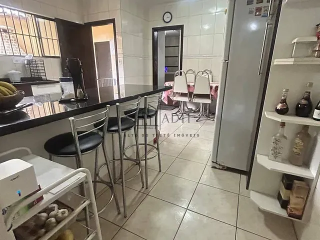 Sobrado com 331m² 4 quartos e 5 banheiros, à venda, no bairro Mogi Moderno em Mogi das Cruzes