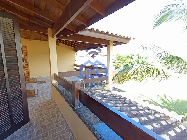 Sobrado com 380m² 2 quartos e 2 banheiros, à venda, no bairro Pontal de Santa Marina em Caraguatatuba