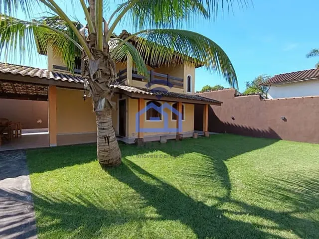 Sobrado com 380m² 2 quartos e 2 banheiros, à venda, no bairro Pontal de Santa Marina em Caraguatatuba