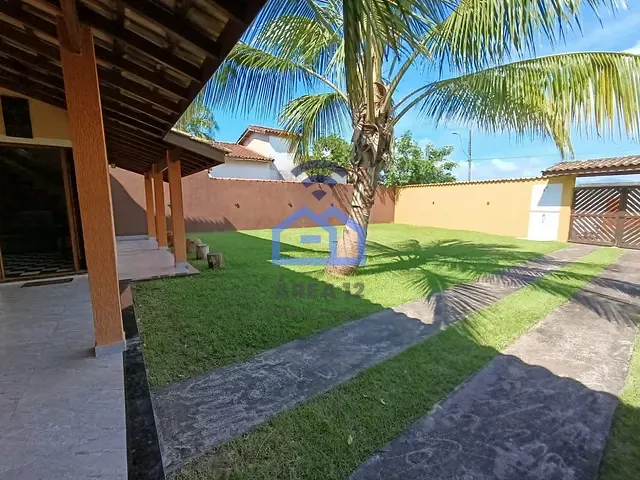Sobrado com 380m² 2 quartos e 2 banheiros, à venda, no bairro Pontal de Santa Marina em Caraguatatuba