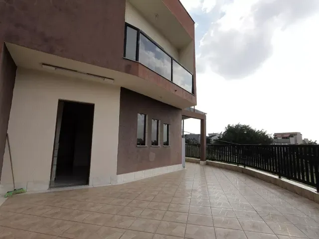 Sobrado 3 quartos e 4 banheiros, à venda, no bairro Jardim Las Vegas em Santo André