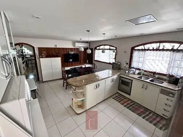 Sobrado com 235m² 3 quartos e 3 banheiros, à venda, no bairro Santa Teresinha em São Paulo