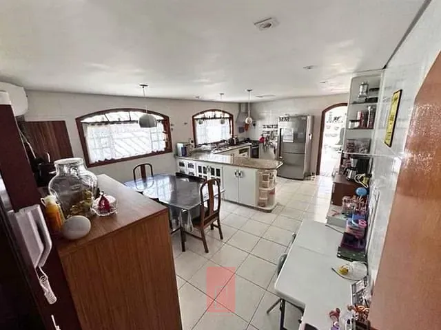 Sobrado com 235m² 3 quartos e 3 banheiros, à venda, no bairro Santa Teresinha em São Paulo