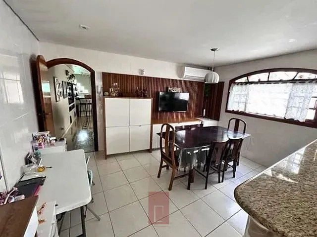 Sobrado com 235m² 3 quartos e 3 banheiros, à venda, no bairro Santa Teresinha em São Paulo