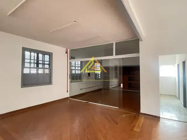 Sobrado com 287m², para alugar, no bairro Pinheiros em São Paulo