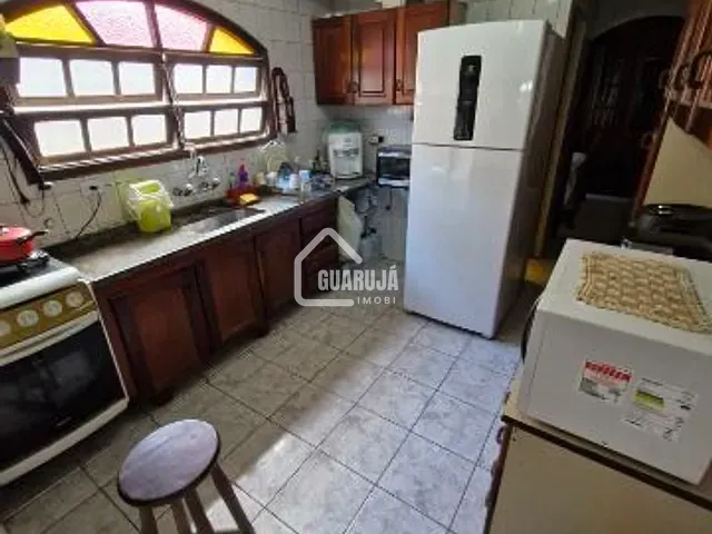 Sobrado com 121m² 3 quartos e 2 banheiros, à venda, no bairro Sítio Paecara (Vicente de Carvalho) em Guarujá