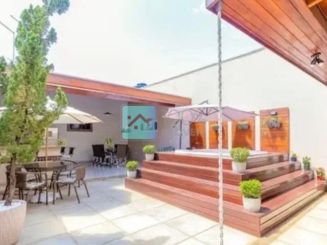 Sobrado com 245m² 2 quartos e 3 banheiros, à venda, no bairro Monte Castelo em São José dos Campos