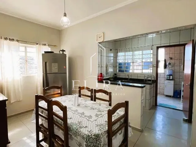 Sobrado com 150m² 3 quartos e 3 banheiros, à venda, no bairro Cidade Jardim II em Americana