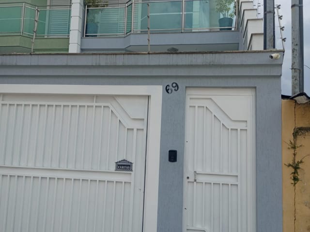 Sobrado 3 quartos e 5 banheiros, à venda, no bairro Vila Santa Terezinha (Zona Norte) em São Paulo
