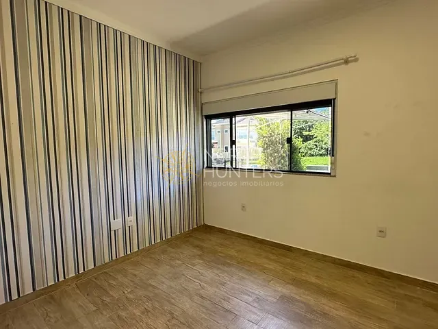 Sobrado com 133m² 3 quartos e 3 banheiros, à venda, no bairro Cachoeira do Bom Jesus em Florianópolis