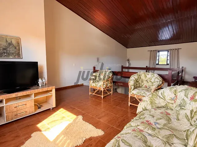 Sobrado com 302m² 4 quartos e 1 banheiro, à venda, no bairro Belas Artes em Itanhaém
