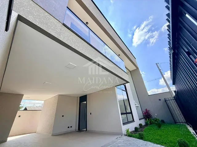 Sobrado com 151m² 3 quartos e 2 banheiros, à venda, no bairro Cidade Jardim em São José dos Pinhais