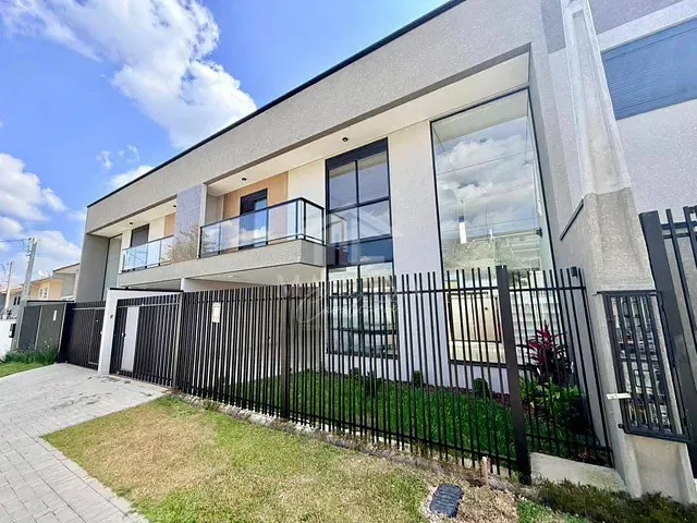 Sobrado com 151m² 3 quartos e 2 banheiros, à venda, no bairro Cidade Jardim em São José dos Pinhais