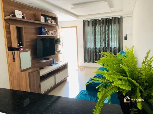 Sobrado com 100m² 3 quartos e 1 banheiro, à venda, no bairro Sítio Cercado em Curitiba