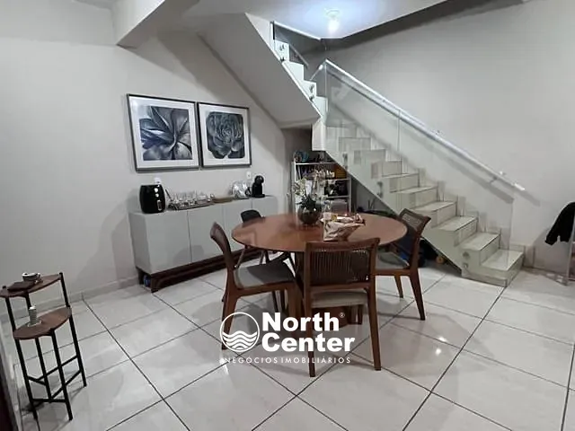 Sobrado com 90m² 2 quartos e 2 banheiros, à venda, no bairro Costeira em Balneário Barra do Sul