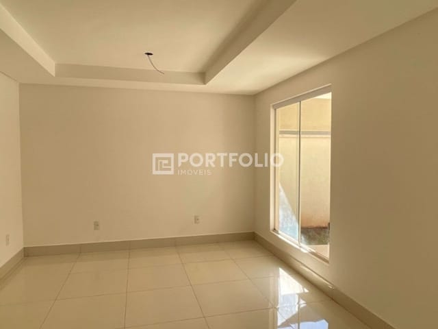 Foto do Sobrado - Sobrado com 3 dormitórios à venda por R$ 879.000,00 - Setor Goiânia 2 - Goiânia/GO | Portfolio Imóveis