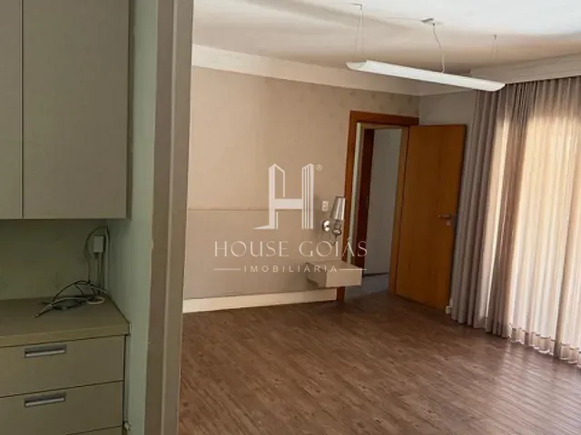 Sobrado com 1270m² 4 quartos e 6 banheiros, à venda, no bairro Residencial Aldeia do Vale em Goiânia