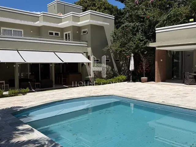 Sobrado com 1270m² 4 quartos e 6 banheiros, à venda, no bairro Residencial Aldeia do Vale em Goiânia