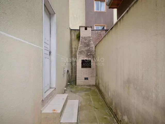 Sobrado com 117m² 3 quartos e 3 banheiros, à venda, no bairro Cristo Rei em Curitiba