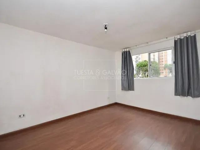 Sobrado com 117m² 3 quartos e 3 banheiros, à venda, no bairro Cristo Rei em Curitiba