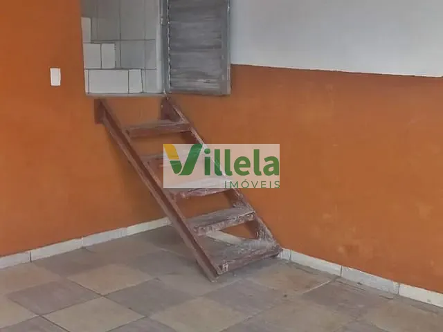 Sobrado 2 quartos e 2 banheiros, para alugar, no bairro Jardim do Castelo em Ferraz de Vasconcelos