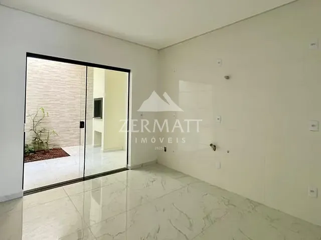 Sobrado 2 quartos e 3 banheiros, para alugar, no bairro Água Verde em Blumenau