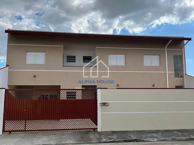 Sobrado 3 quartos e 1 banheiro, à venda, no bairro Loteamento Jardim Imperial em Pindamonhangaba