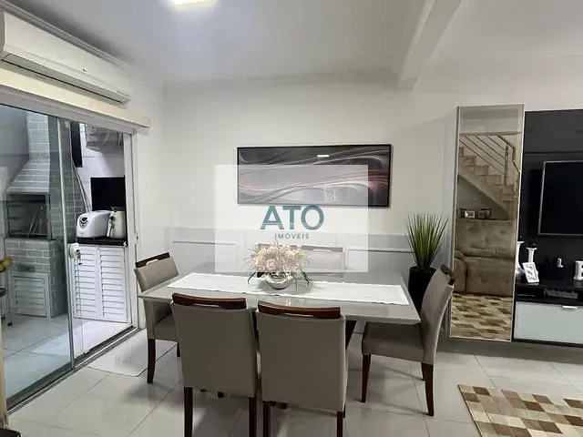 Sobrado 2 quartos e 2 banheiros, à venda, no bairro Mata Atlantica em Tijucas