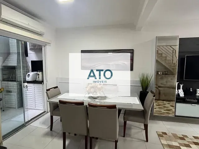 Sobrado 2 quartos e 2 banheiros, à venda, no bairro Mata Atlantica em Tijucas