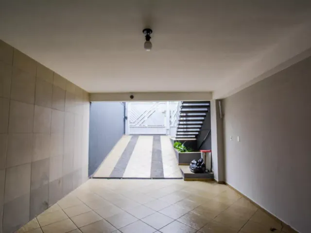 Sobrado 3 quartos e 5 banheiros, para alugar, no bairro Utinga em Santo André