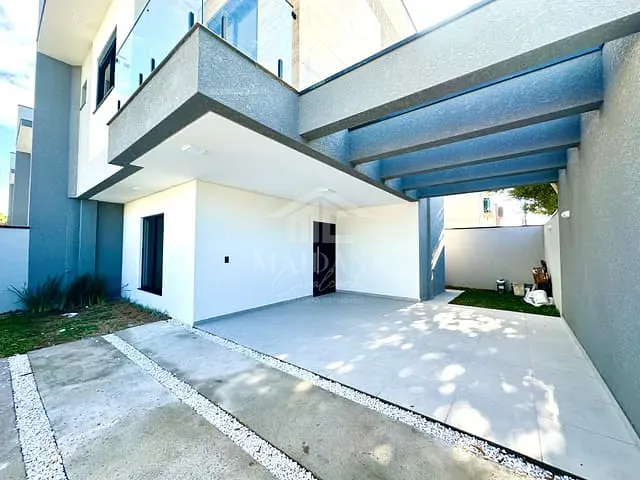 Sobrado com 140m² 3 quartos e 3 banheiros, à venda, no bairro Afonso Pena em São José dos Pinhais
