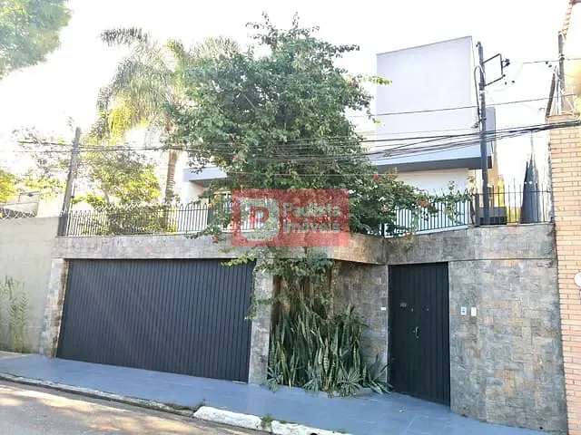 Sobrado com 225m² 3 quartos e 4 banheiros, à venda, no bairro Jardim Aeroporto em São Paulo