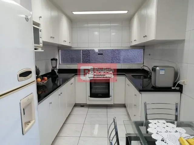 Sobrado com 225m² 3 quartos e 4 banheiros, à venda, no bairro Jardim Aeroporto em São Paulo