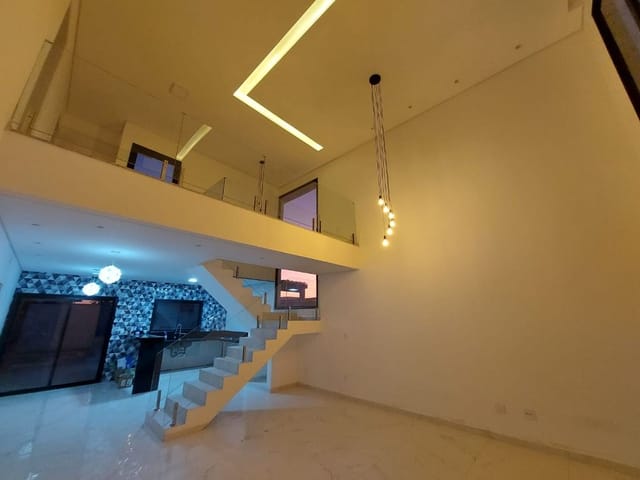 Foto do Sobrado - Sobrado no Condomínio Residencial Terras do Vale com 3 dormitórios à venda, 213 m² por R$ 1.050.000,00 - Residencial Terras do Vale - Caçapava/SP | RUSSI IMÓVEIS