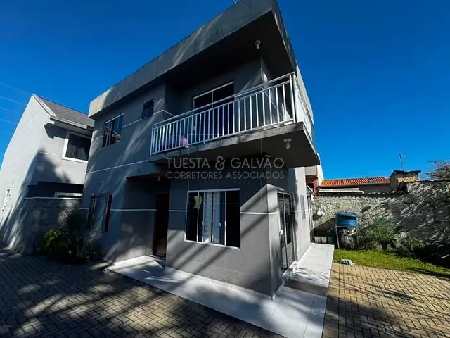 Sobrado com 126m² 3 quartos e 3 banheiros, à venda, no bairro Pinheirinho em Curitiba